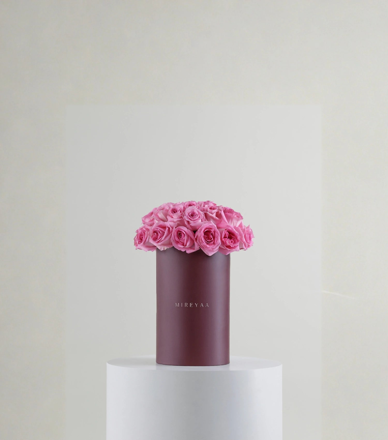 Close-up of blush pink roses in a Mireyaa Tall Hat Box — The Blush Rose Tall Hat Box by Mireyaa, Mumbai same-day delivery
