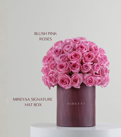 Side view of blush pink roses in Mireyaa Classic Hat Box — colour variant by Mireyaa